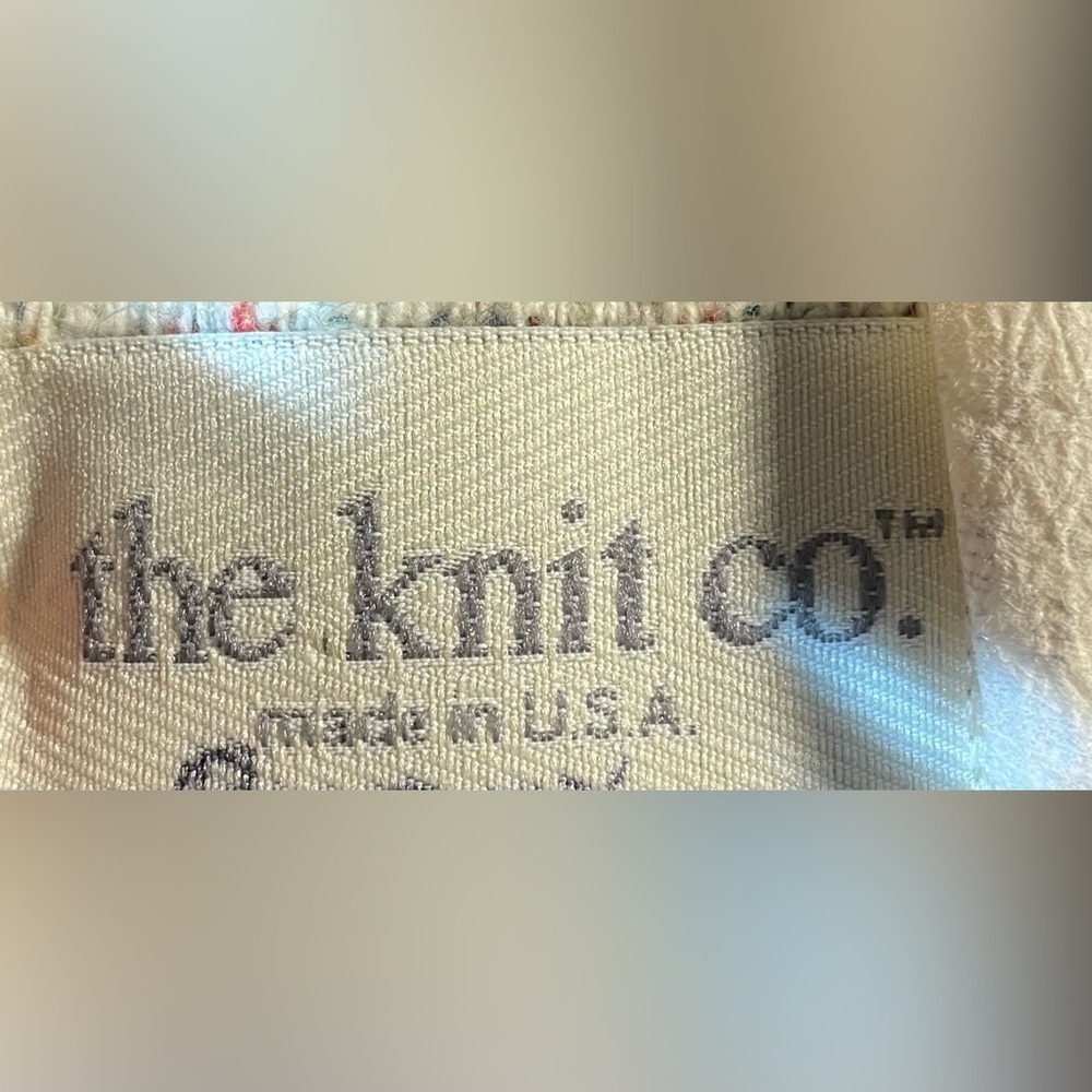 84. The Knit Co. Men’s Holiday Sweater Vest, Size L, EUC - Picture 4 of 5